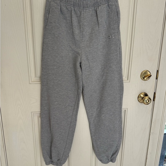 Alo yoga accolade grey sweatpants - Picture 2 of 5